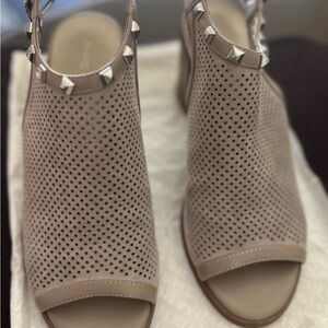 Marc Fisher Suede Studded Heeled Sandals Size 7 Tan color. Heel high is 3in.